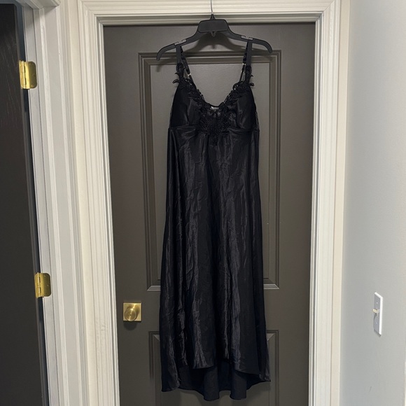 Flora Nikrooz Stella Charmeuse long black night gown XL - Picture 3 of 6